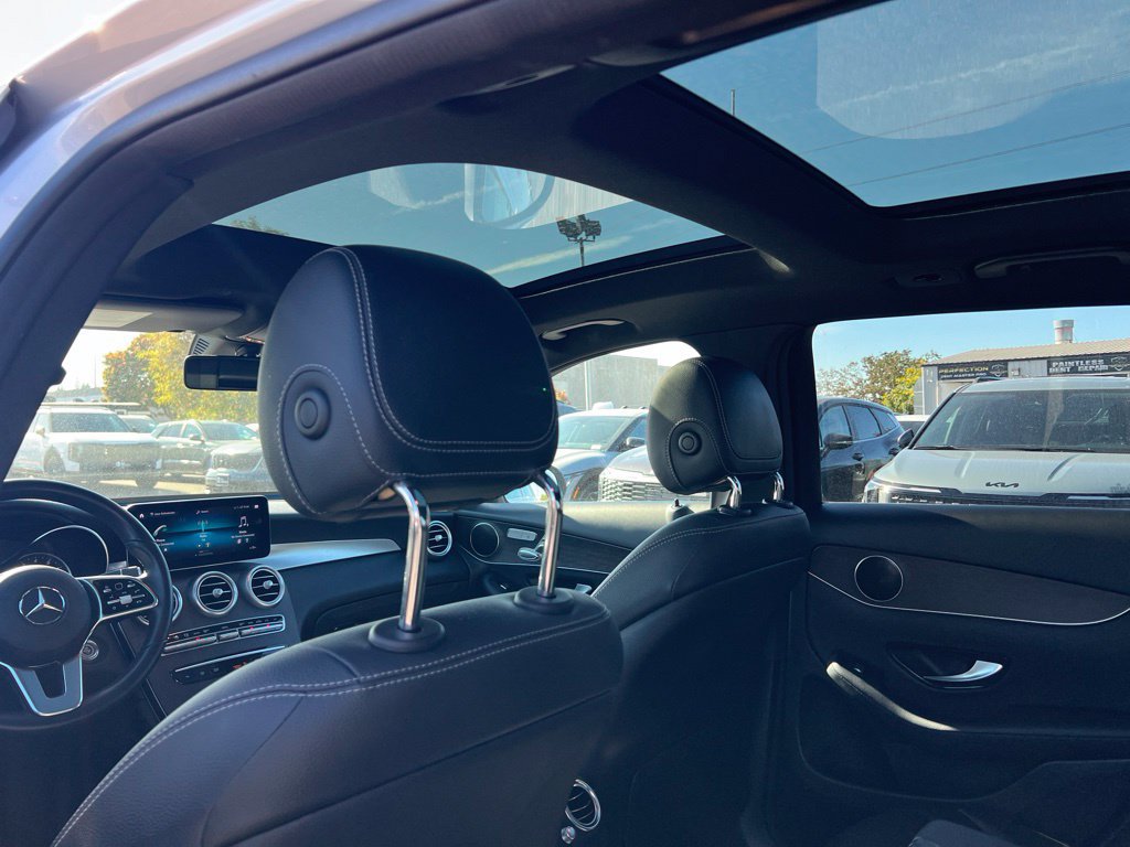 Used 2020 Mercedes-Benz GLC 300 4MATIC image 27