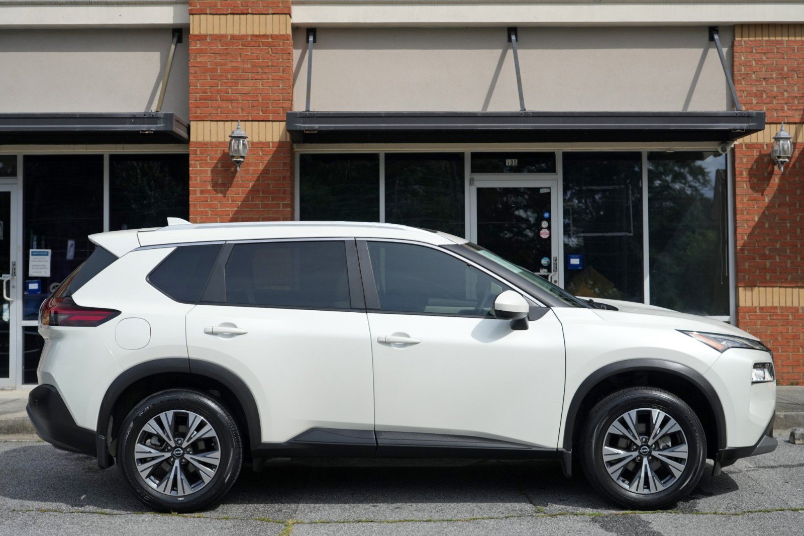 Used 2023 Nissan Rogue SV w/ SV Premium B Package FWD image 47