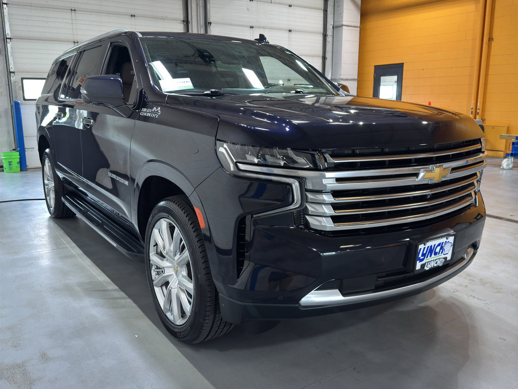 Used 2022 Chevrolet Suburban High Country AWD/4WD image 7