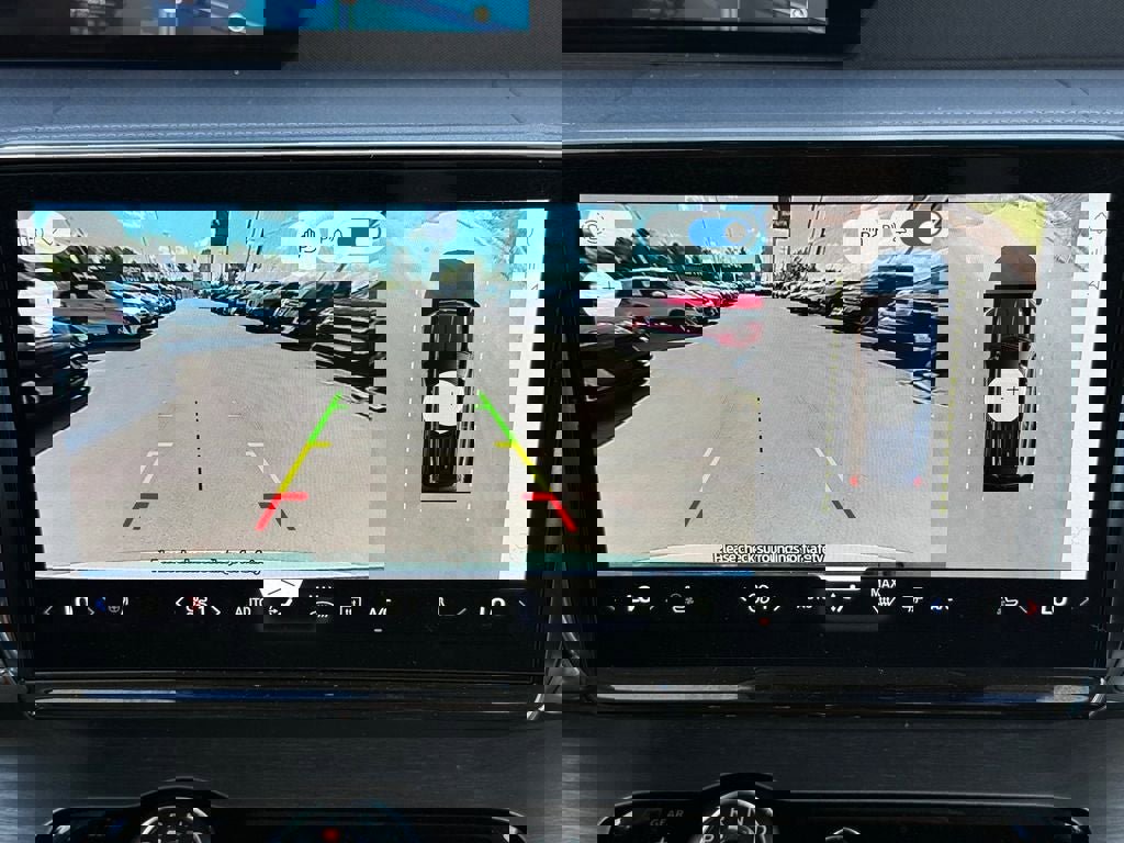 Used 2025 Ford Expedition Platinum image 28