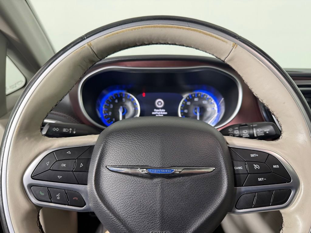 Used 2020 Chrysler Pacifica Limited image 23