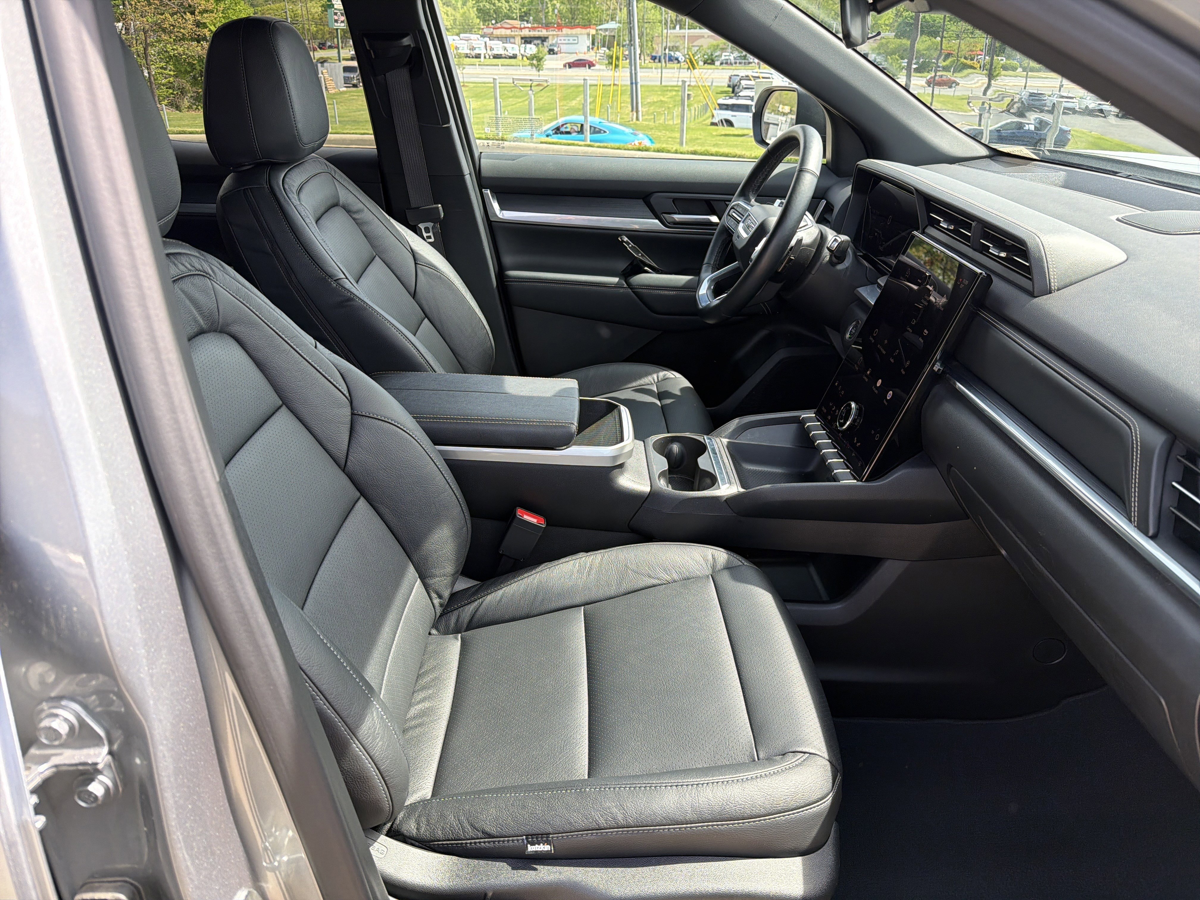 Used 2025 GMC Terrain Elevation AWD/4WD image 31