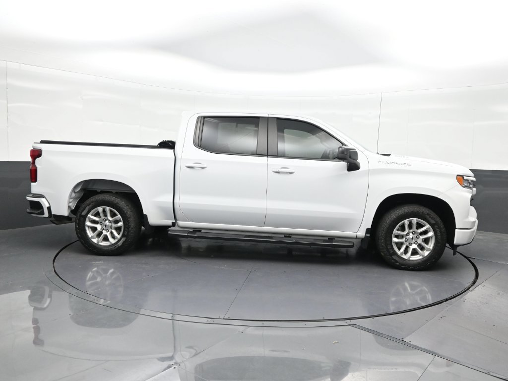 Used 2024 Chevrolet Silverado 1500 RST RWD image 7