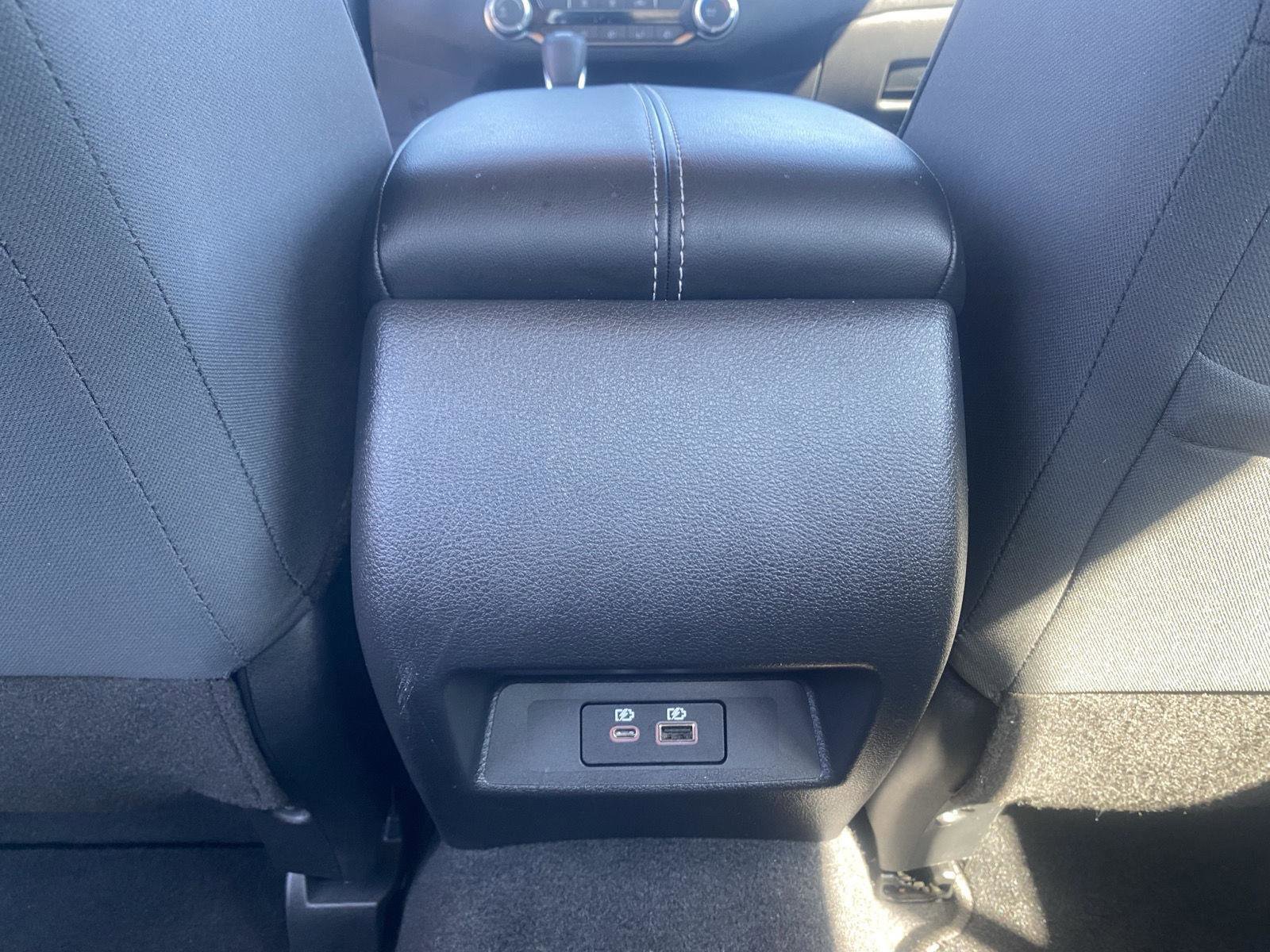 Used 2025 Nissan Altima 2.5 SV image 16