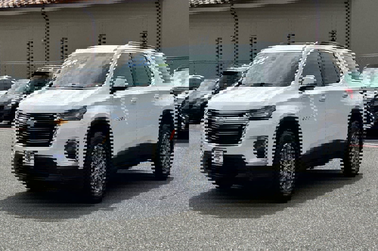 Used 2023 Chevrolet Traverse LT image 8