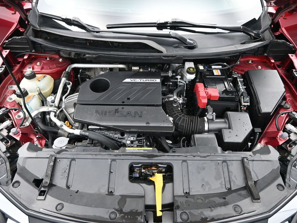 Used 2024 Nissan Rogue SV image 35
