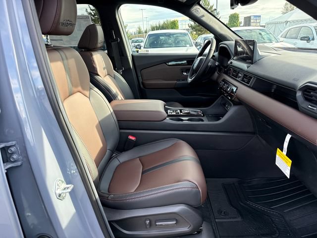 New 2026 Honda Pilot TrailSport image 9