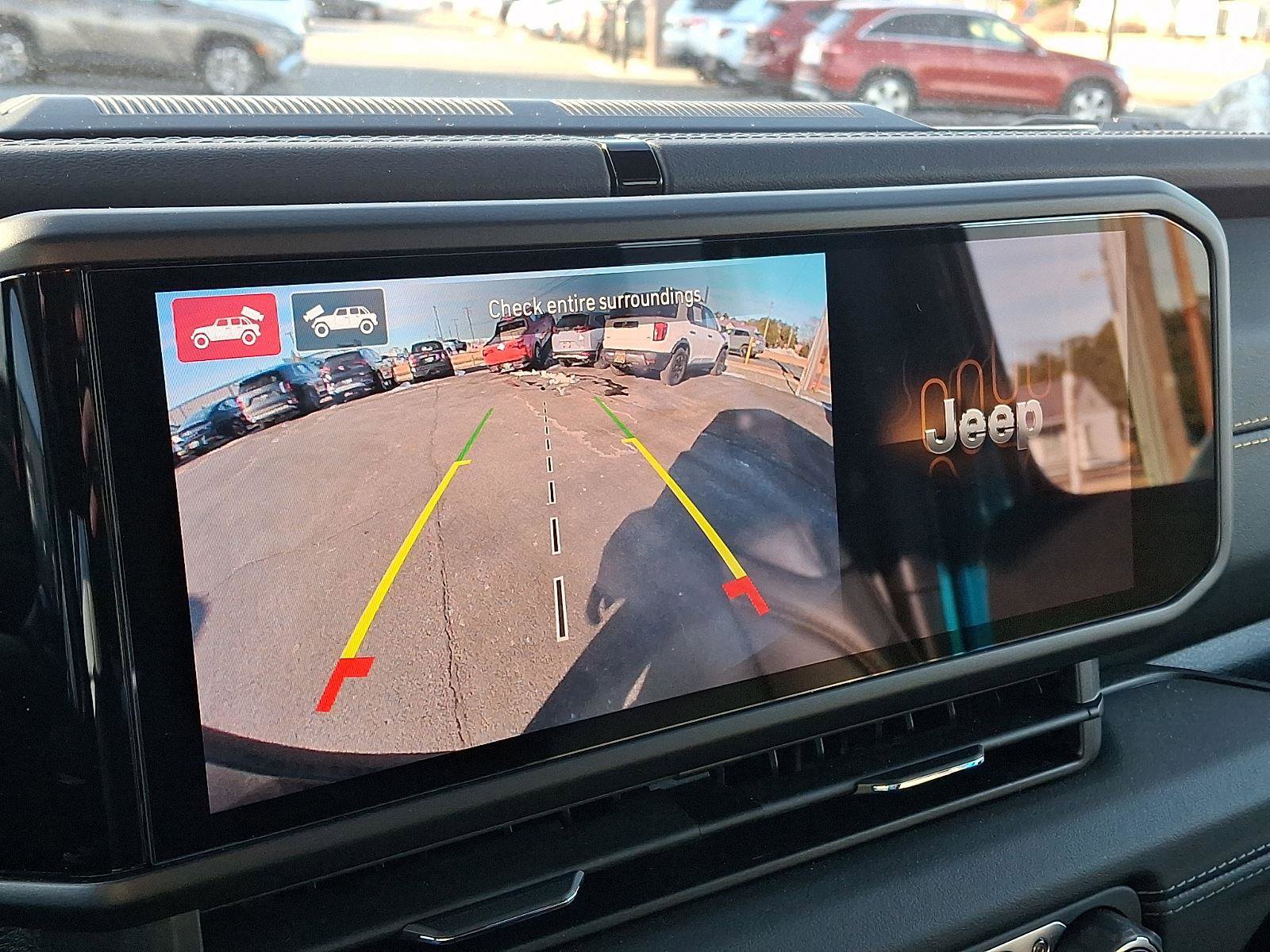 Used 2024 Jeep Wrangler Unlimited Sahara w/ Technology Group image 19