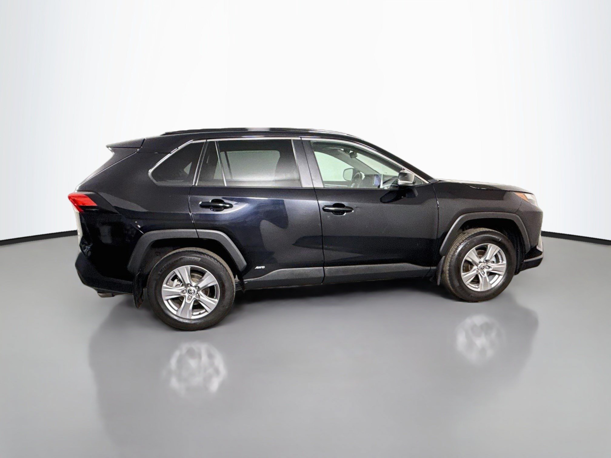 Used 2023 Toyota RAV4 XLE w/ Convenience Package AWD/4WD image 11