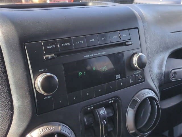 Used 2018 Jeep Wrangler Unlimited Sport S image 12