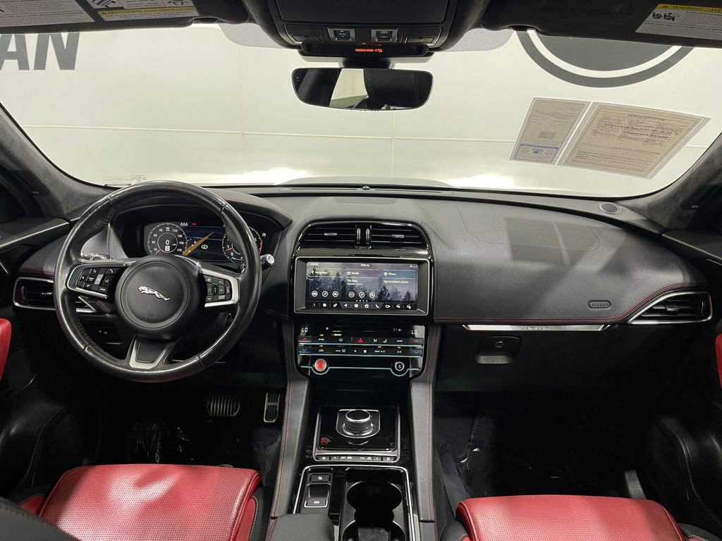 Used 2020 Jaguar F-PACE Checkered Flag image 20