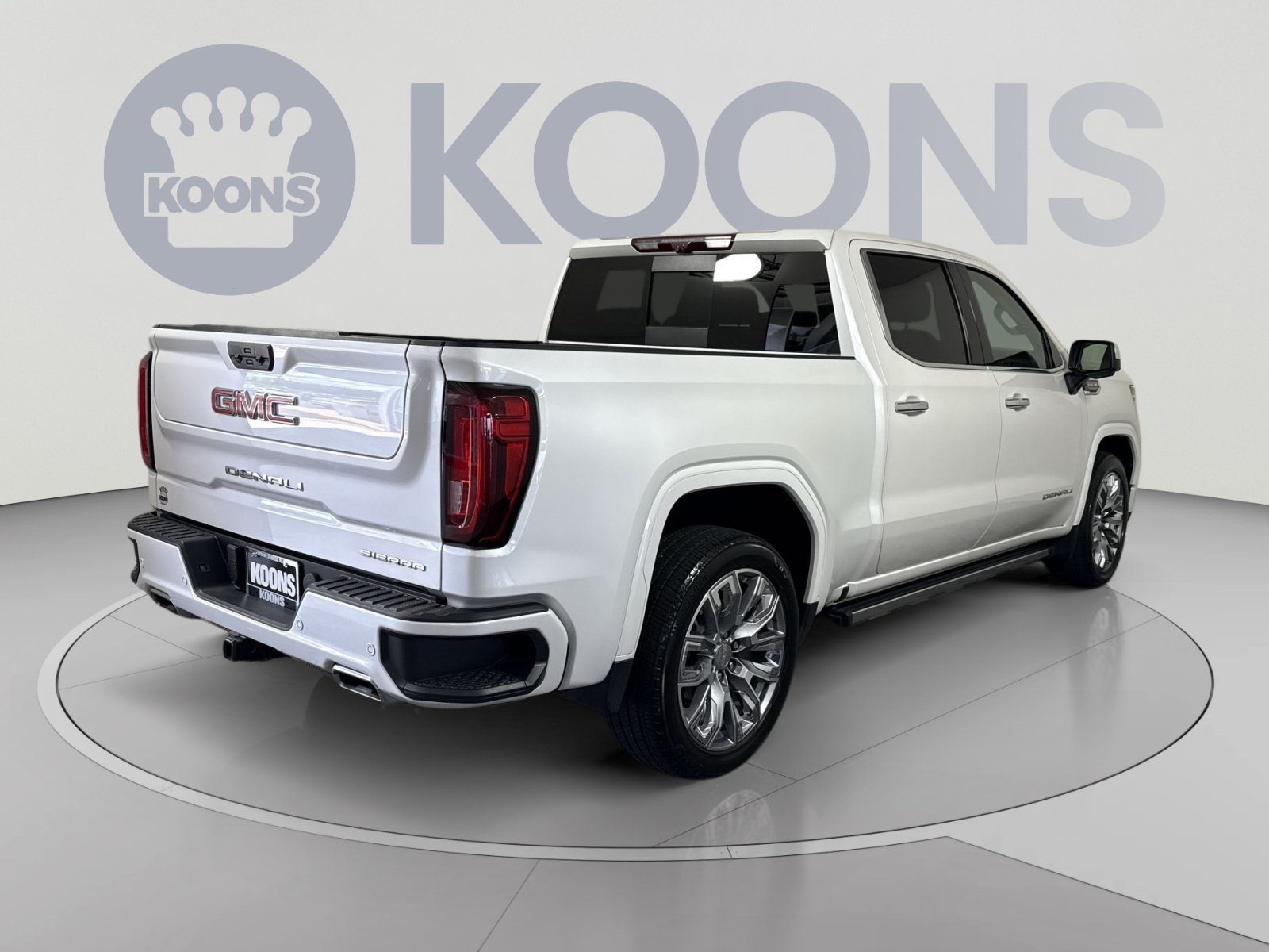 Used 2022 GMC Sierra 1500 Denali w/ Denali Reserve Package AWD/4WD image 7