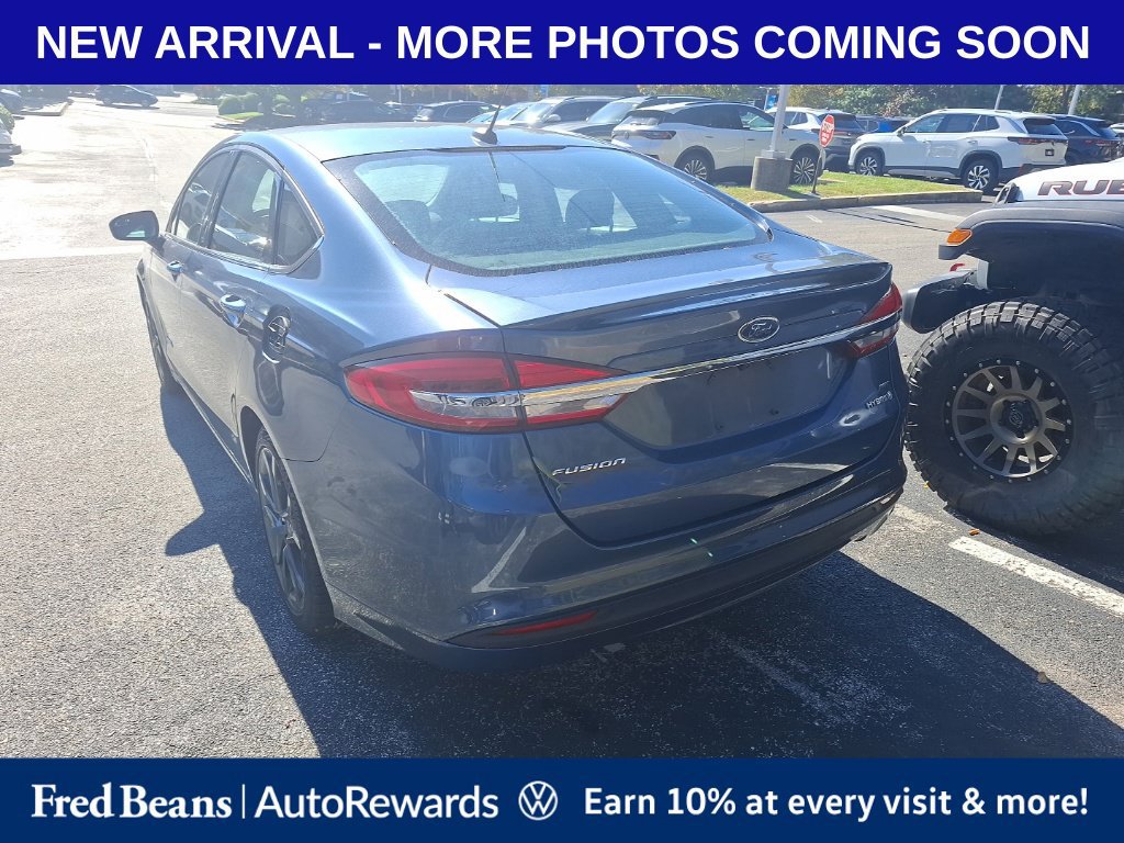Used 2018 Ford Fusion SE w/ Equipment Group 601A FWD image 6