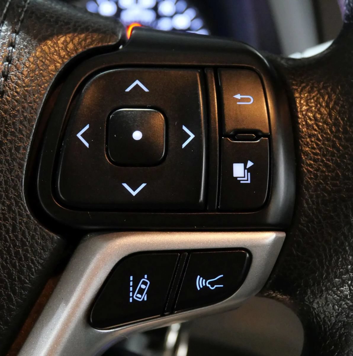 Used 2018 Toyota Sienna LE FWD image 18