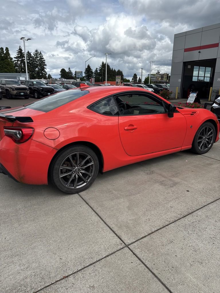 Certified 2017 Toyota 86 860 Special Edition RWD image 3