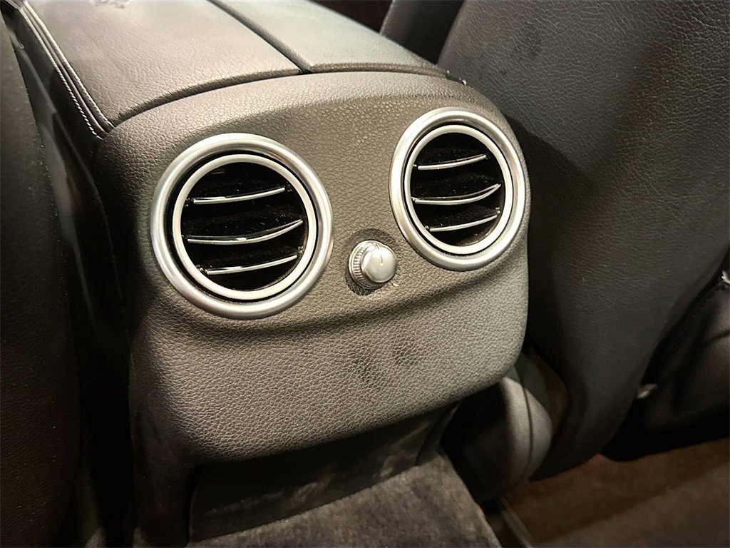 Used 2015 Mercedes-Benz C 300 4MATIC Sedan image 29