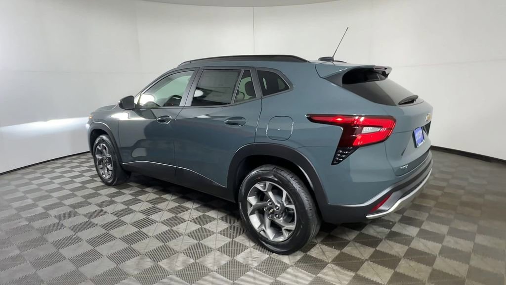 New 2026 Chevrolet Trax LT image 6