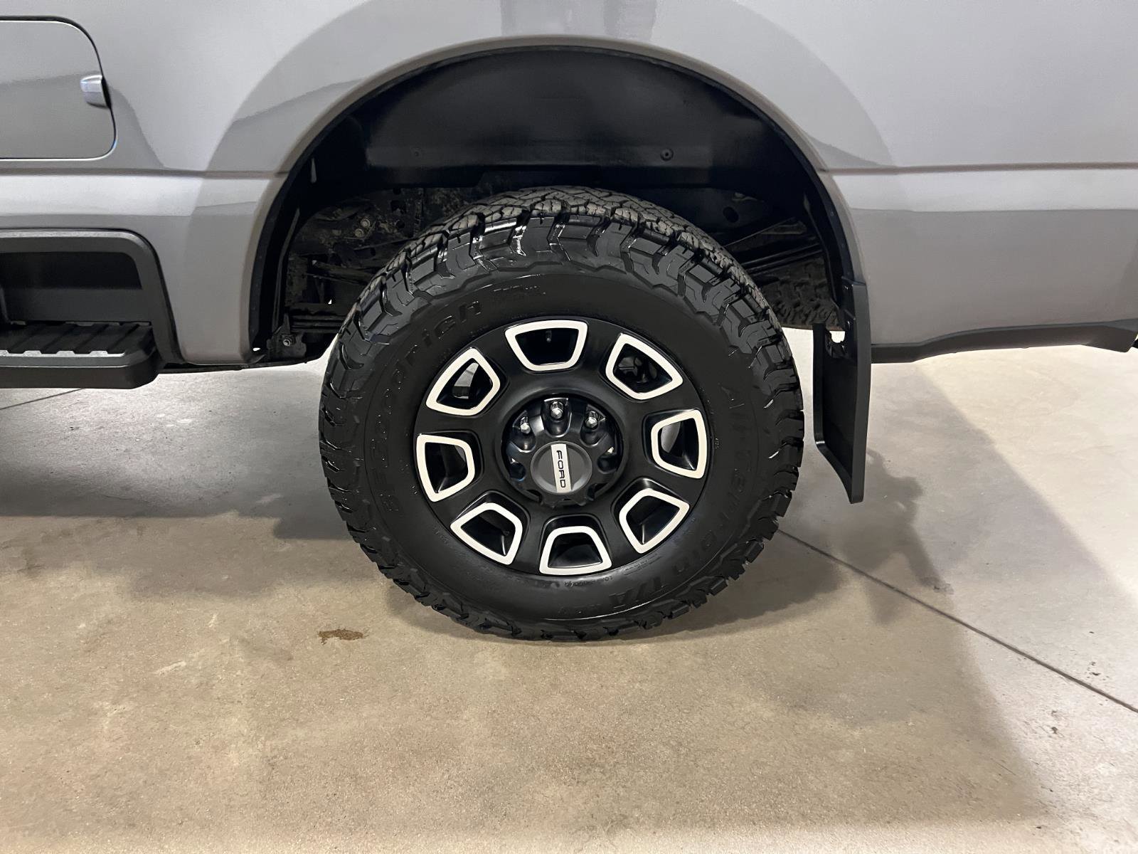 Used 2024 Ford F250 Platinum image 43