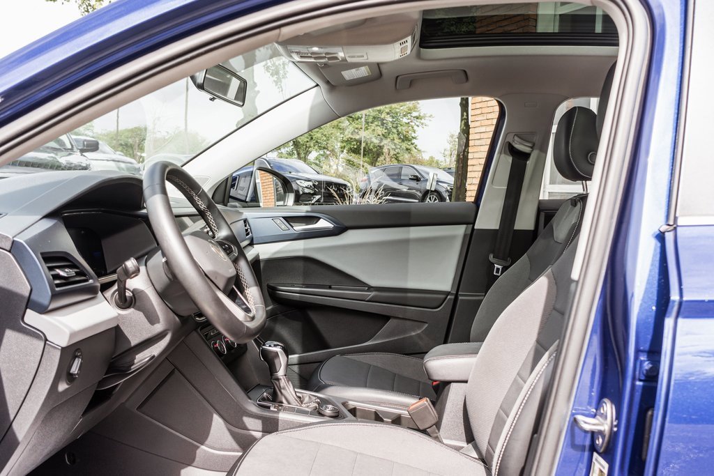 Used 2022 Volkswagen Taos SE image 22