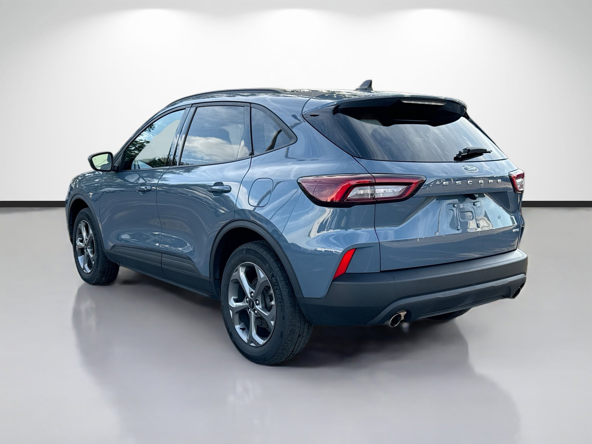 Used 2025 Ford Escape ST-Line Select image 5