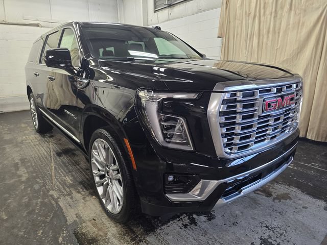 New 2026 GMC Yukon XL Denali w/ Denali Reserve Package AWD/4WD image 5