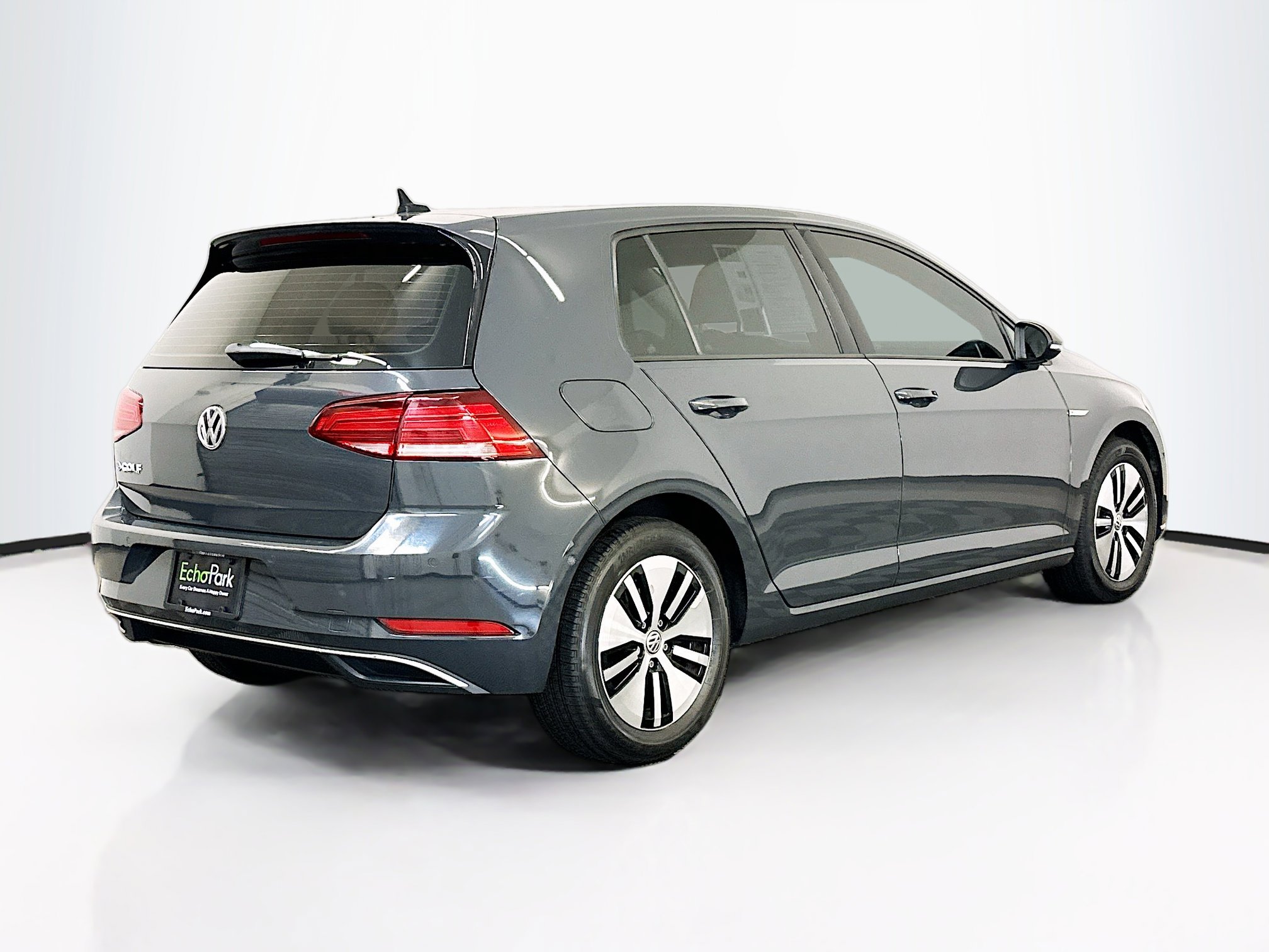Used 2019 Volkswagen e-Golf SEL Premium image 9
