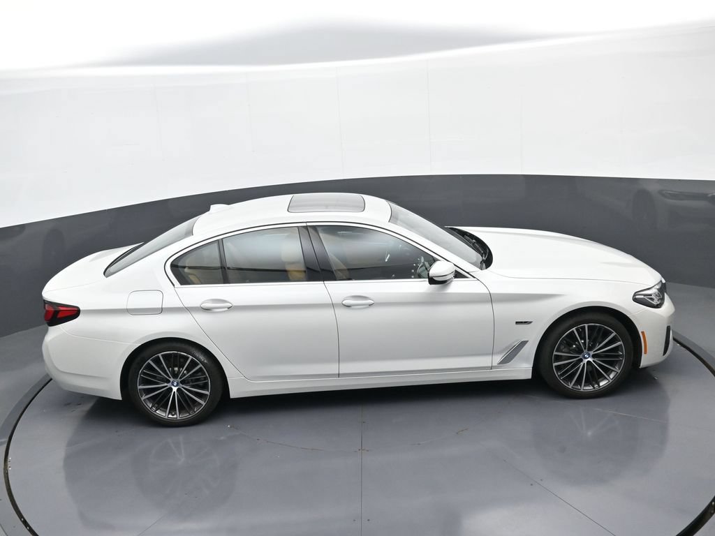 Used 2023 BMW 530e xDrive w/ Premium Package AWD/4WD image 37