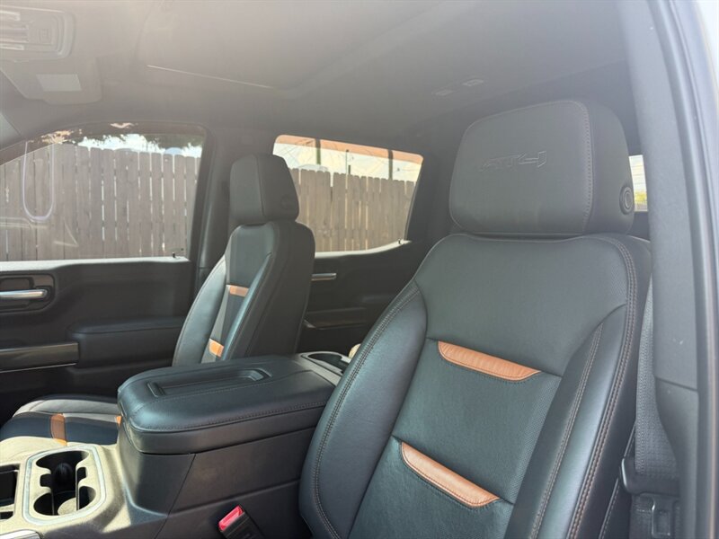 Used 2021 GMC Sierra 1500 AT4 w/ AT4 Premium Package AWD/4WD image 23