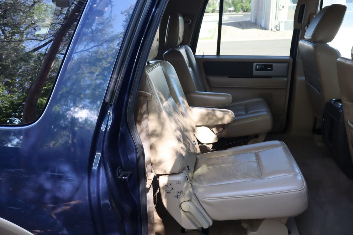 Used 2011 Ford Expedition EL XLT w/ 201A Rapid Spec Order Code AWD/4WD image 23