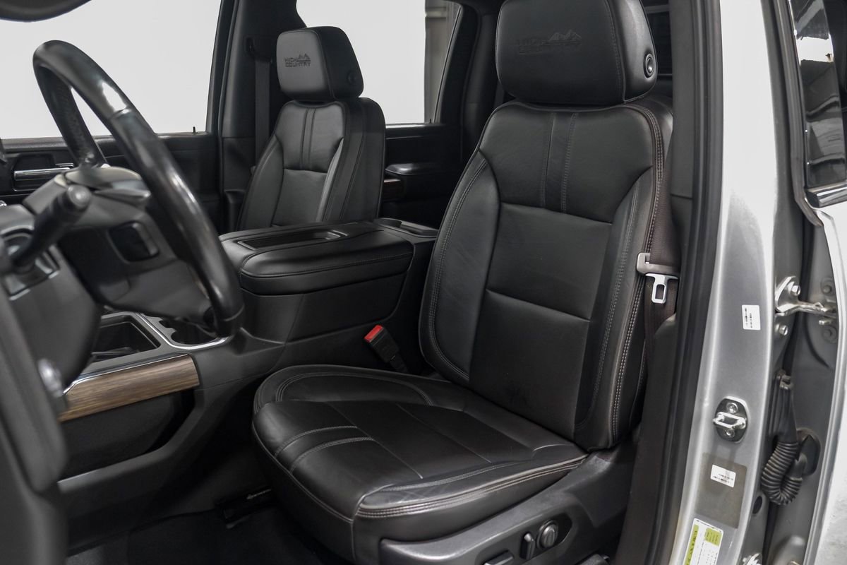 Used 2021 Chevrolet Silverado 3500 High Country w/ Snow Plow Prep/Camper Package image 32