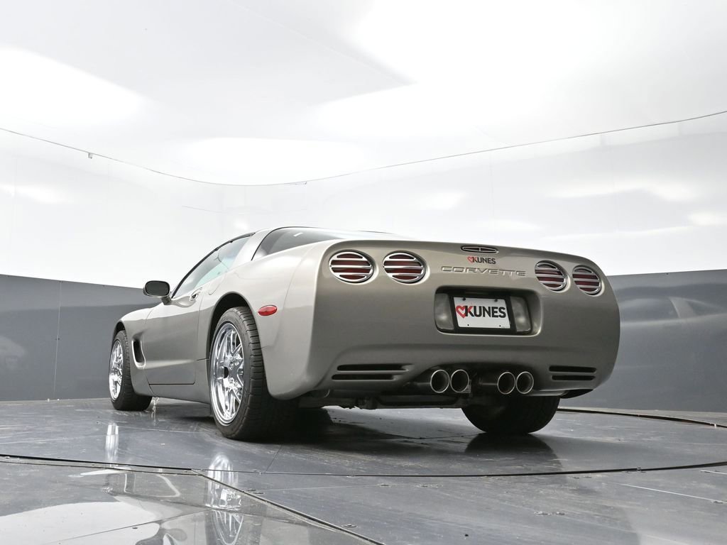 Used 2000 Chevrolet Corvette Coupe w/ Memory Pkg image 34