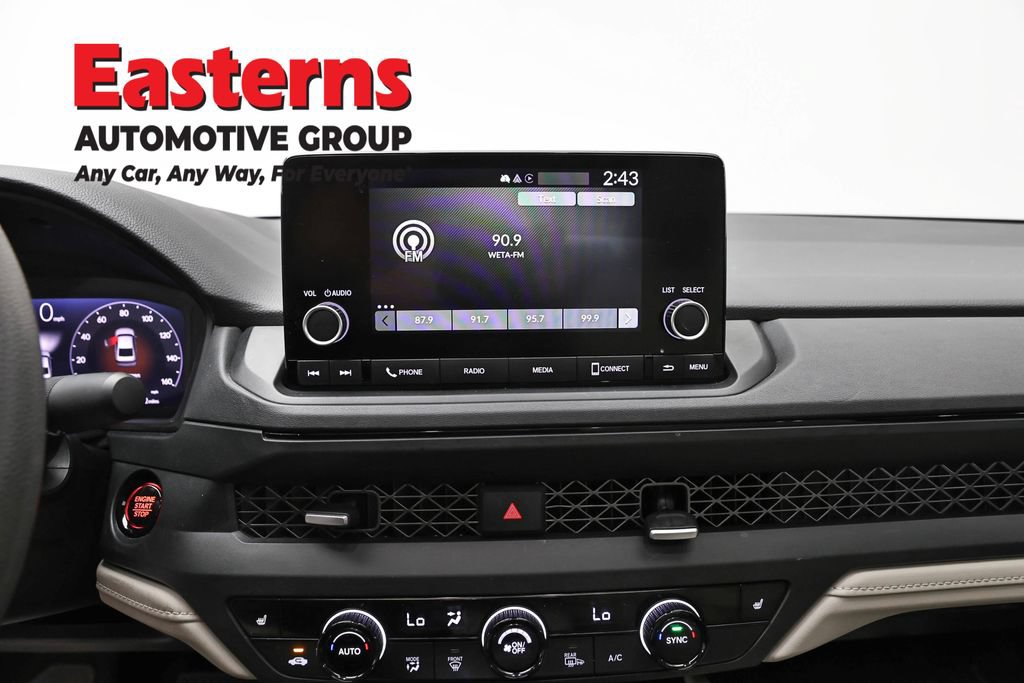 Used 2025 Honda Accord SE image 12