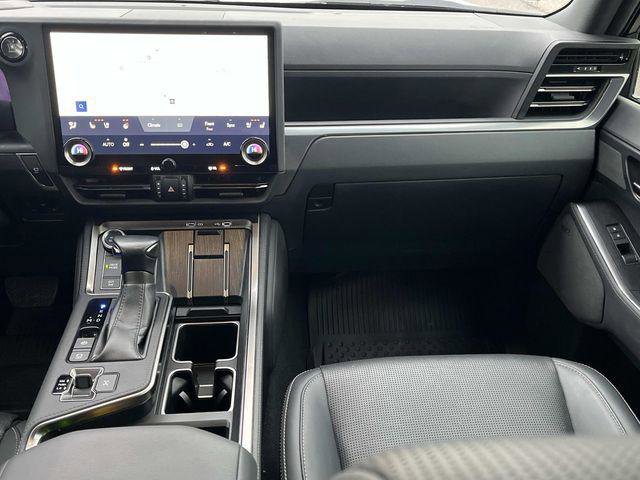 Certified 2024 Lexus GX 550 550 Luxury w/ Accessory Package (Z1) image 13