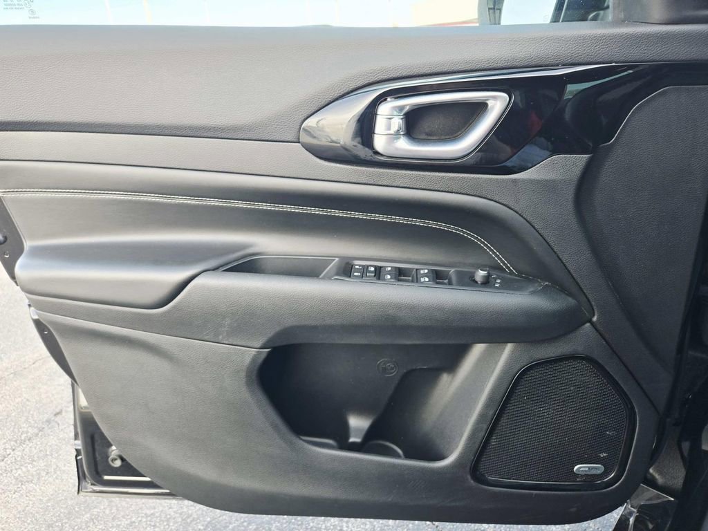 Certified 2022 Jeep Compass High Altitude image 36