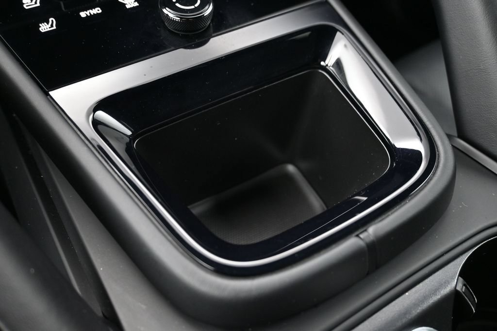 Certified 2025 Porsche Cayenne Turbo GT AWD/4WD image 20