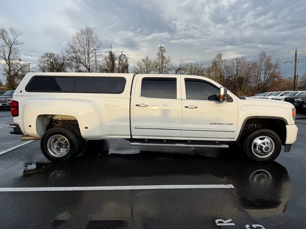 Used 2015 GMC Sierra 3500 Denali w/ Duramax Plus Package image 10