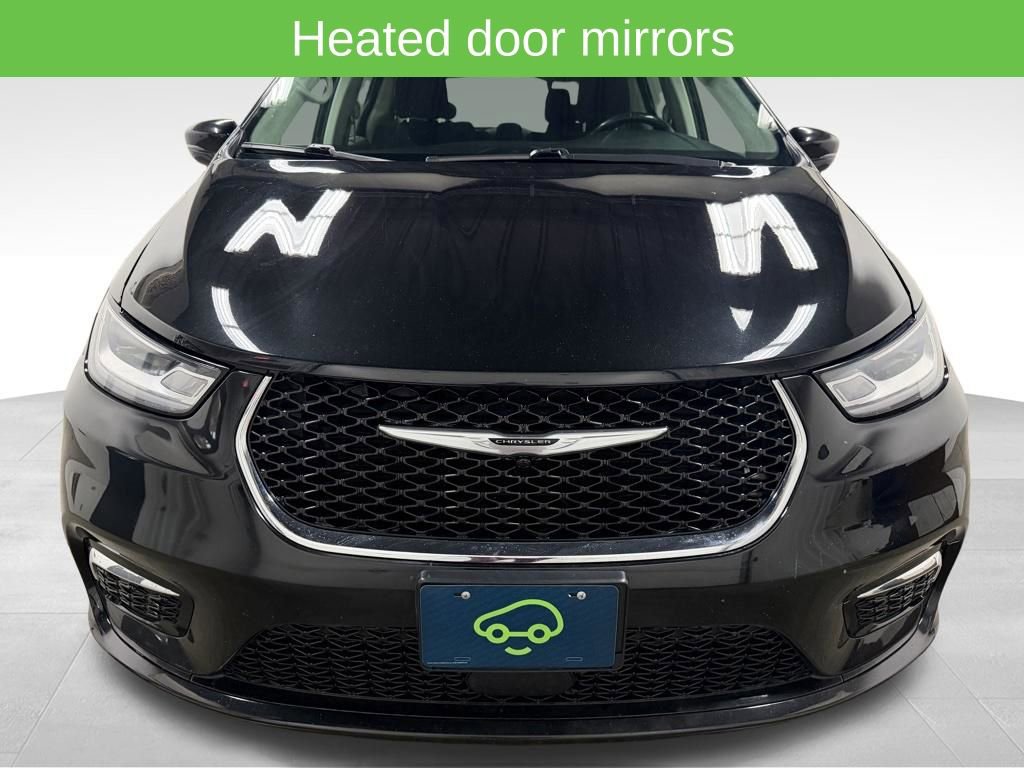 Used 2021 Chrysler Pacifica Touring w/ Cold Weather Group FWD image 6
