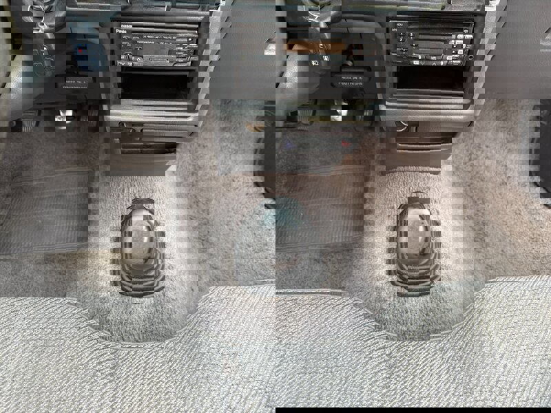 Used 1994 Toyota Pickup 2WD Regular Cab image 19