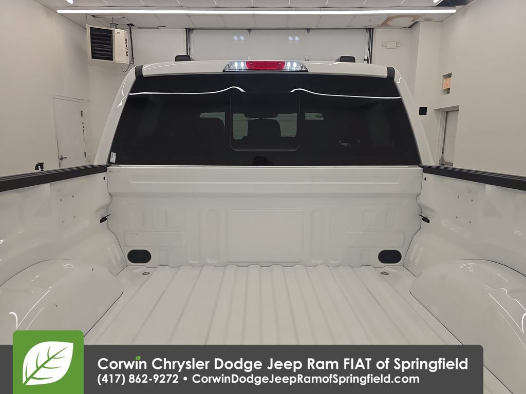Used 2025 Ford F150 Lariat w/ Equipment Group 502A High AWD/4WD image 16