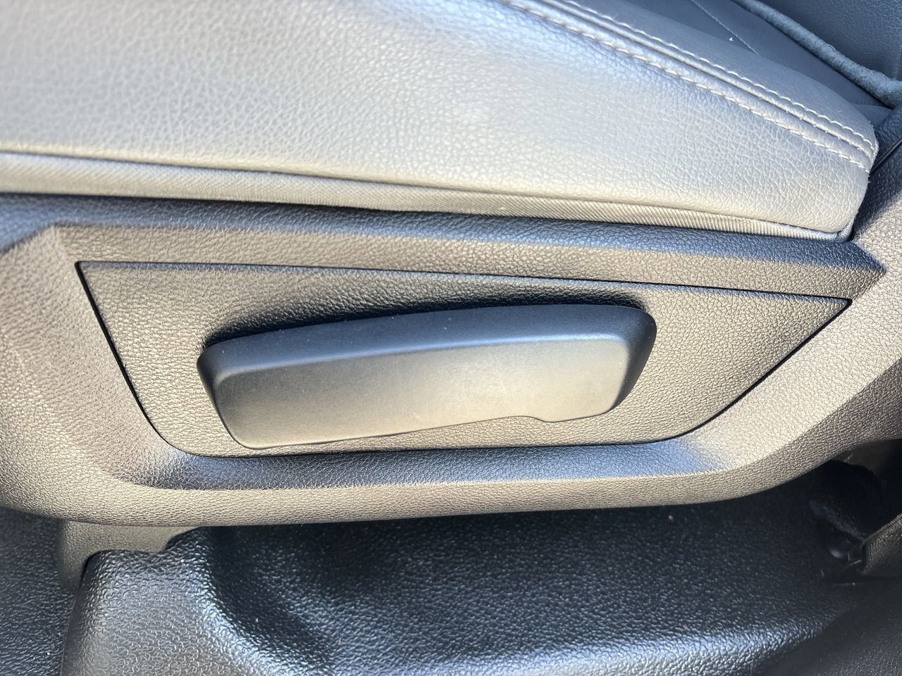 Used 2015 RAM 1500 Tradesman image 20