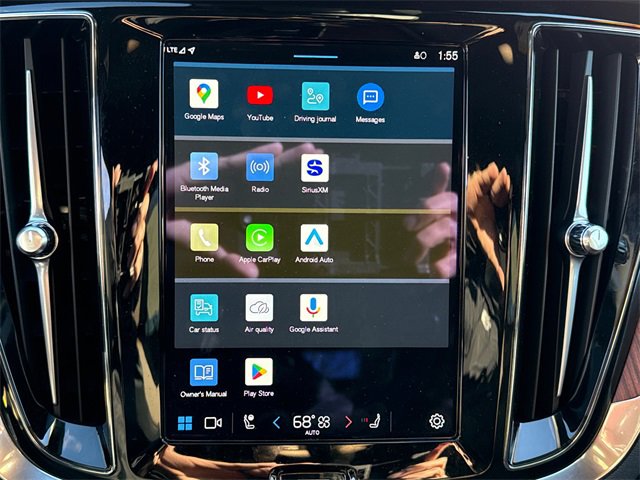 Used 2024 Volvo V60 B5 Cross Country Ultimate image 16