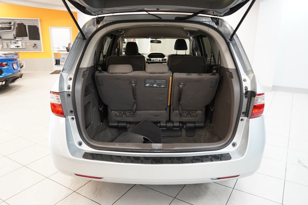 Used 2012 Honda Odyssey LX image 17