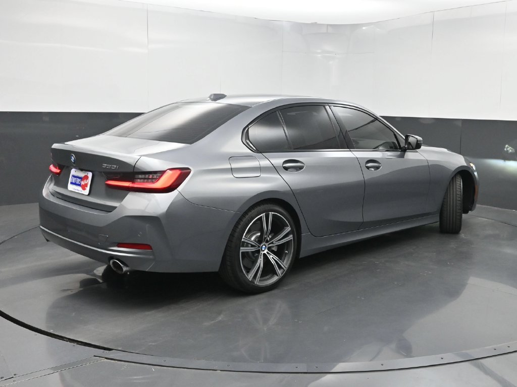 Used 2023 BMW 330i Sedan w/ Driving Assistance Package RWD image 24