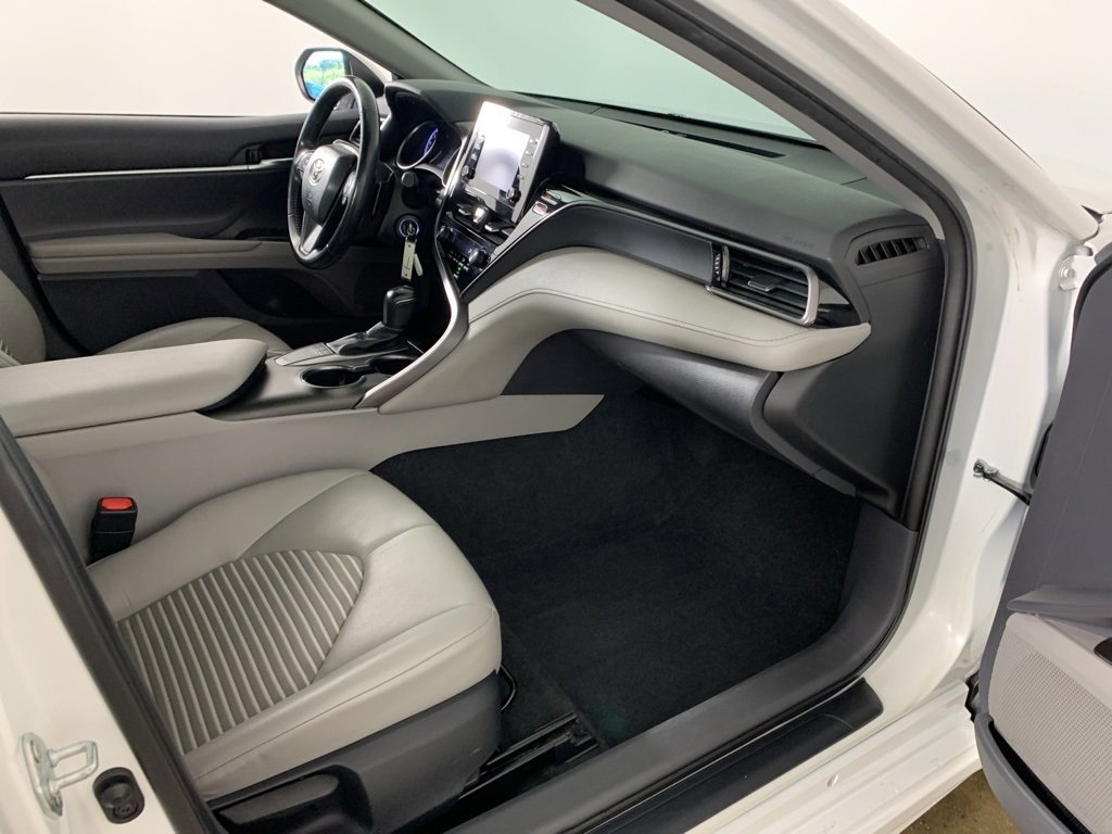 Used 2023 Toyota Camry SE image 22