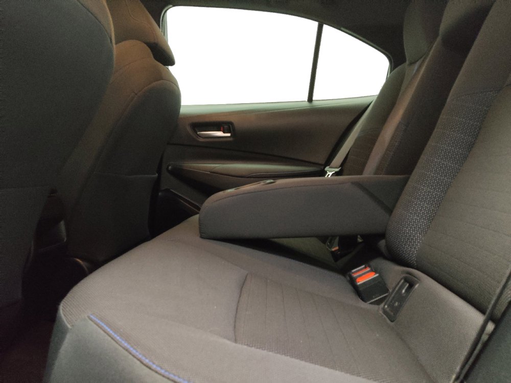 Used 2020 Toyota Corolla SE FWD image 18