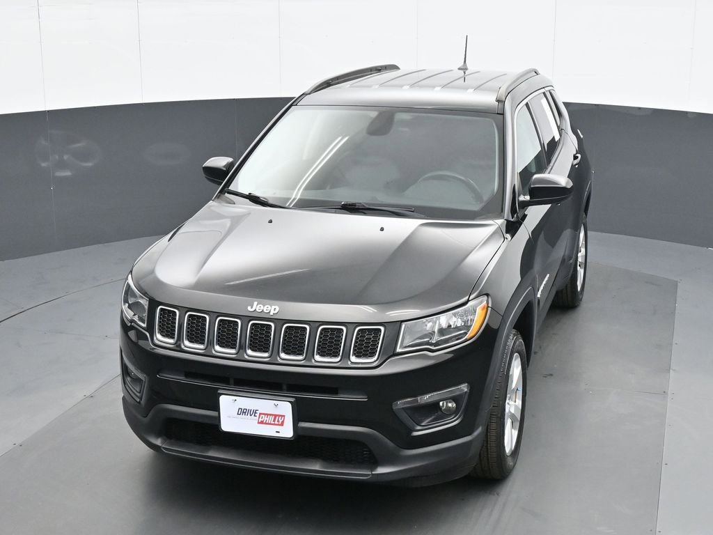 Used 2018 Jeep Compass Latitude w/ Popular Equipment Group image 16