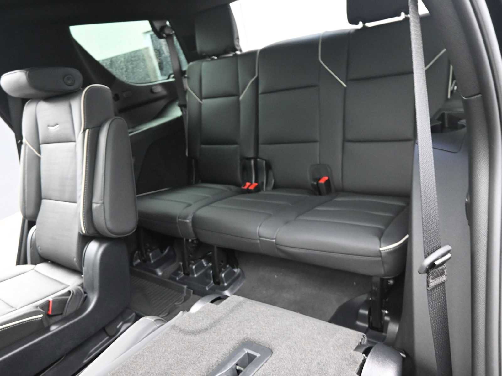 Used 2025 Cadillac Escalade Sport w/ Touring Package image 15