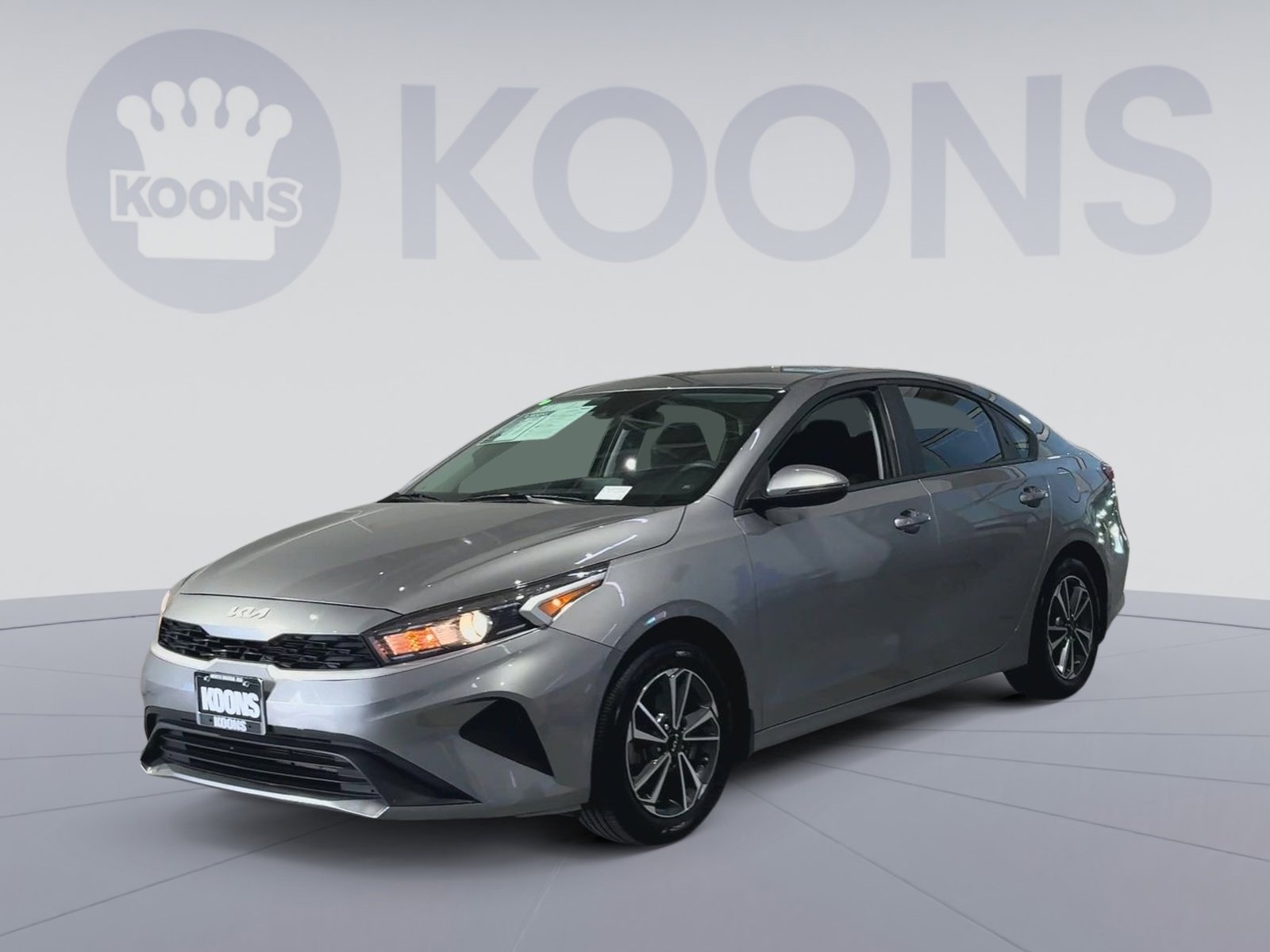 Used 2023 Kia Forte LXS w/ LXS Technology Package FWD image 5