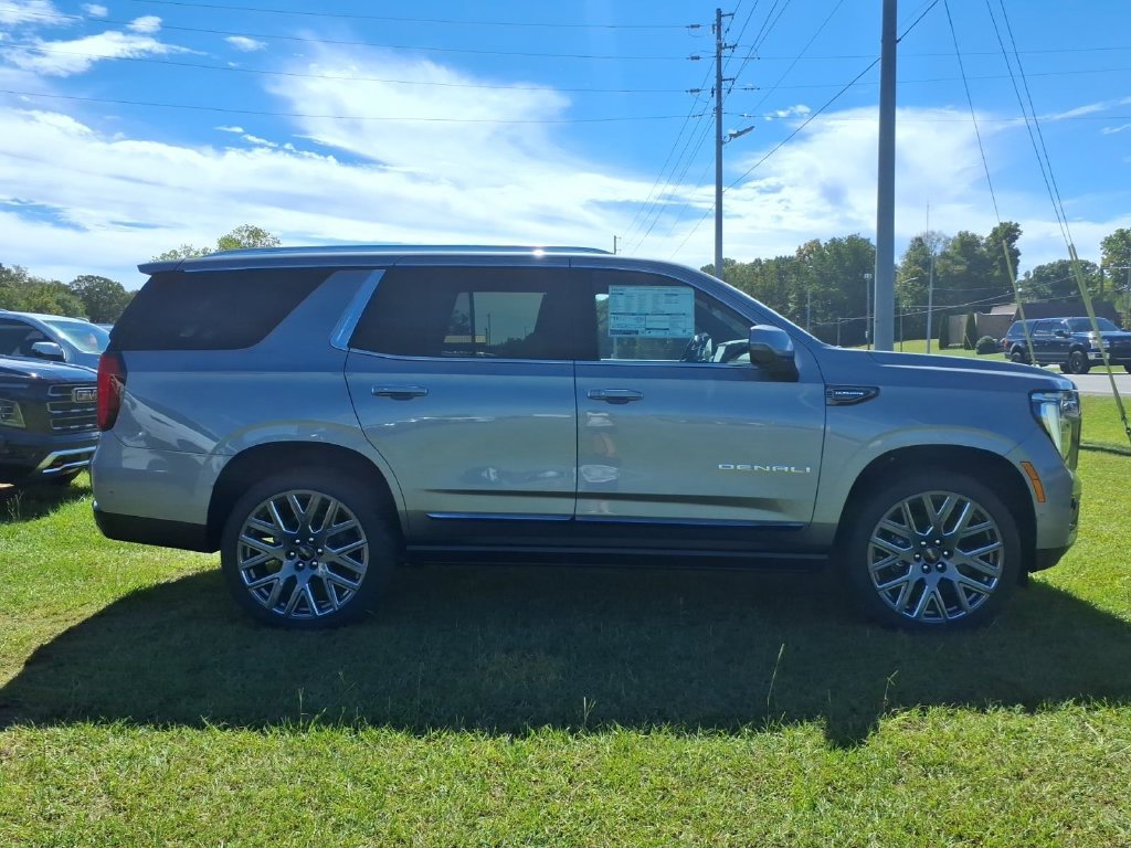 New 2027 GMC Yukon Denali Ultimate AWD/4WD image 8