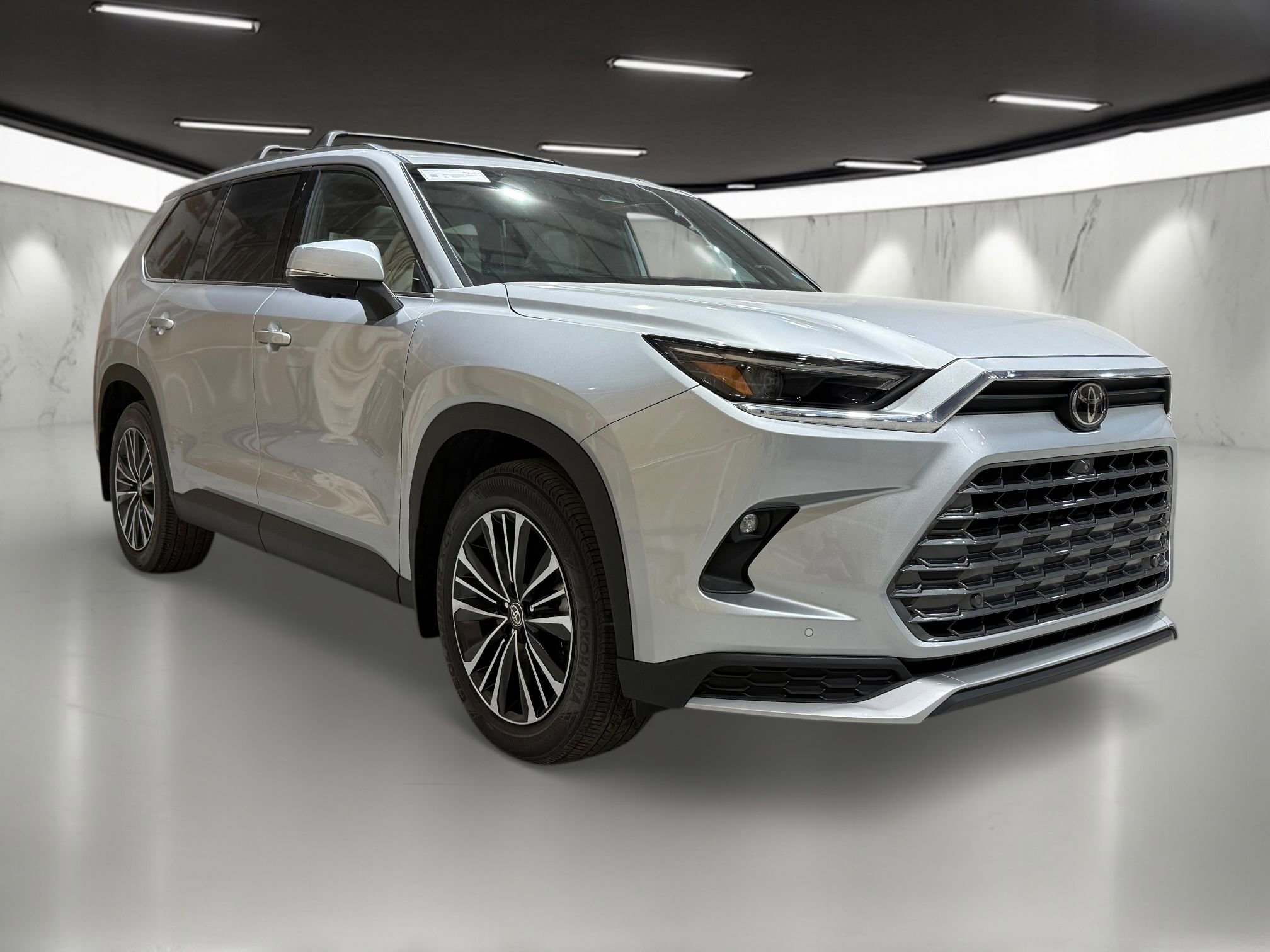 Used 2024 Toyota Grand Highlander AWD Hybrid image 22